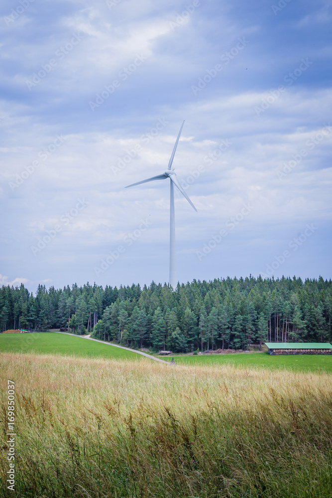 Fototapeta premium Windkraft bei Schonach im Schwarzwald
