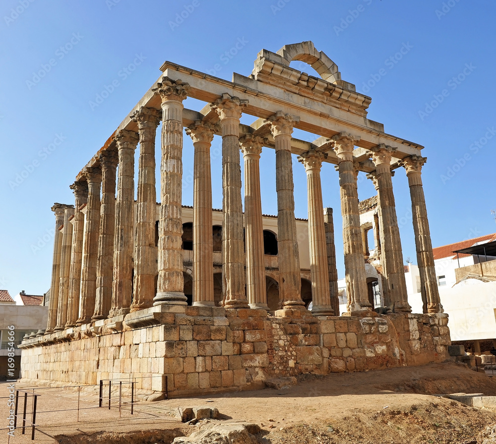 Obraz premium Roman temple of Diana, Merida, Spain