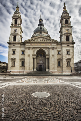Basilica © Zombory