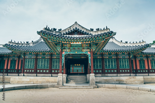 Obraz na płótnie Changdeokgung Palace Beautiful Traditional Architecture in Seoul, Korea w salonie