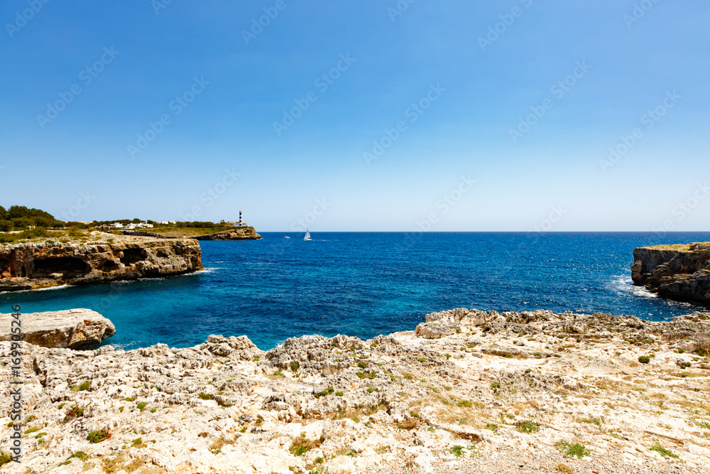 Fototapeta premium Rocky beach