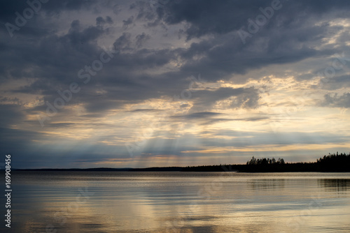 Middle Kuyto Lake © Yuri Macsimov