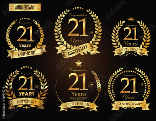 Anniversary golden laurel wreath