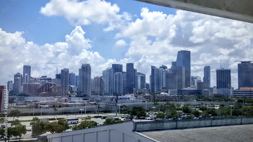 Fototapeta premium Miami from the Port