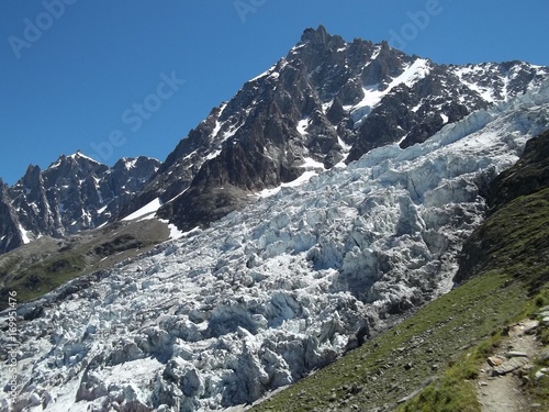 aiguille du midi et glacier des bossons photo