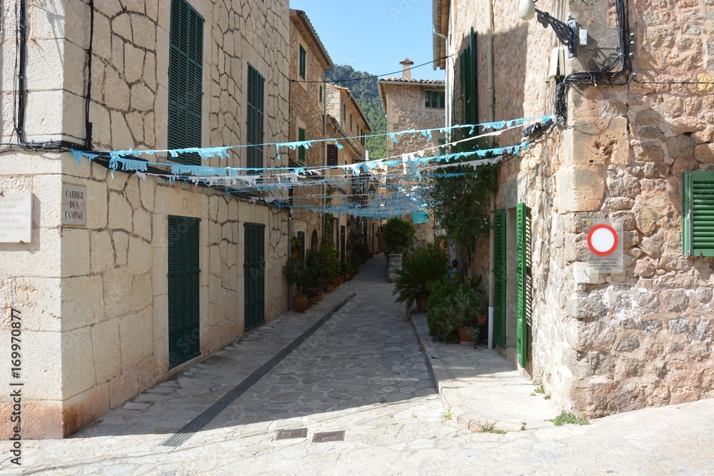 Avenue
