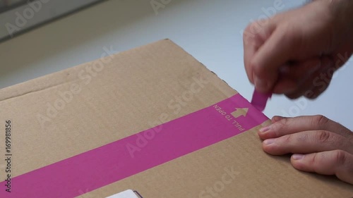 Man pull to open strip box package