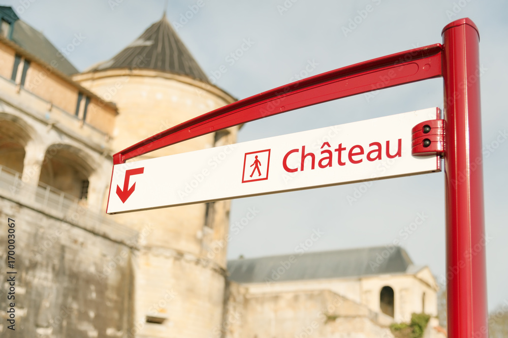 Obraz premium Sign in French language to the medieval Chateau de Gaillon in rural Normandy, France
