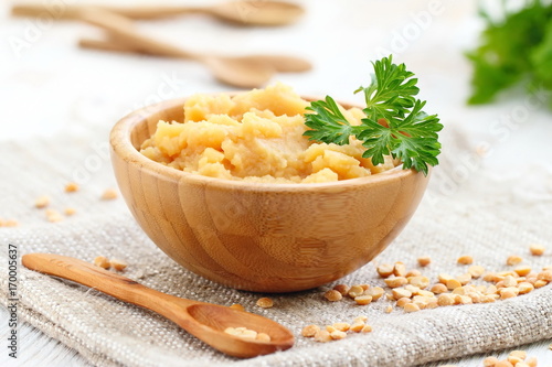 Yellow peas puree with vegetables