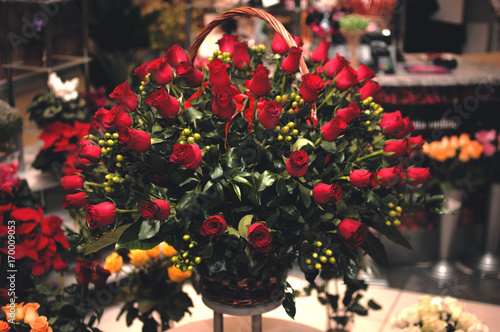 Bouquet of 100 red roses on the basket