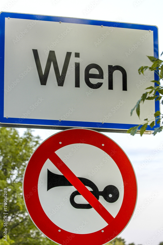 Φωτογραφία Ortsschild Wien, Ende Hupverbot, Österreich, Wien, 19. Bezirk,