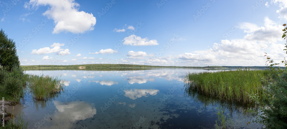 Fototapeta premium Landscape of water