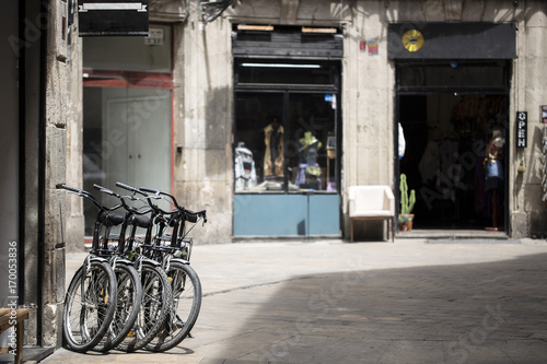 Calle en Barcelona con bicicletas