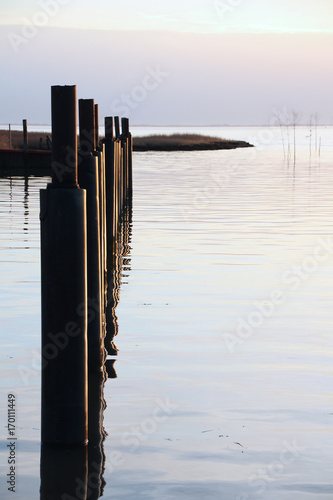 Wremer Hafen mit Dalben photo