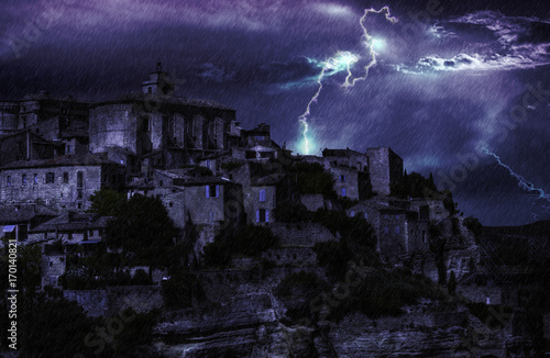 Gordes orage la nuit © JeanPhilippe