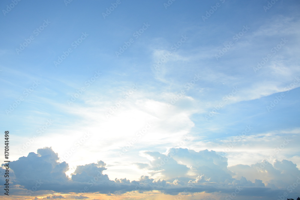 Naklejka premium Beautiful sunset sky
