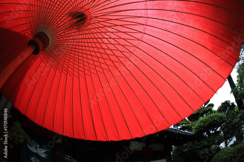 赤い番傘