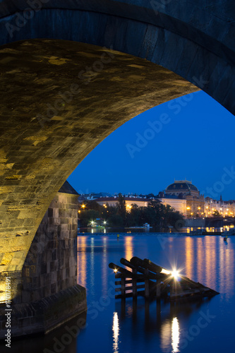 Vertical image of the National theater in Prague under the arch © kkolis
