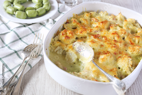 Quadro su tela Cauliflower gratin with bechamel sauce