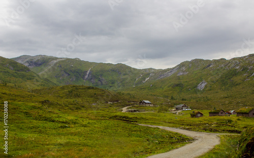 The countryside around the mountains in Norway .