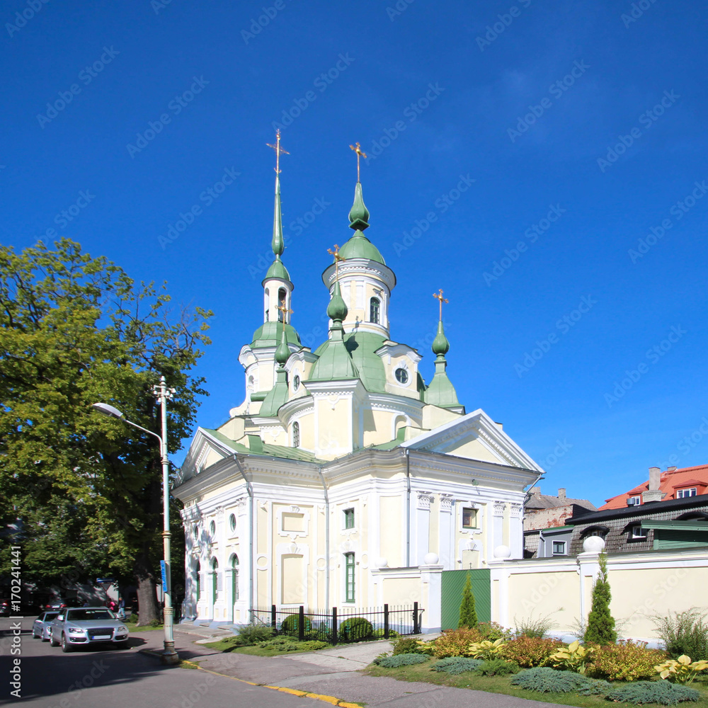 Naklejka premium Parnu (Pärnu) - Estonie / Église orthodoxe russe Sainte-Catherine