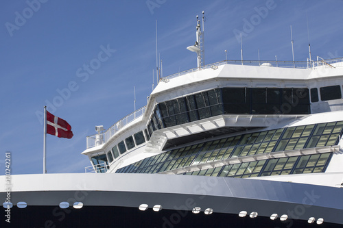 cruise boat with norway flag
