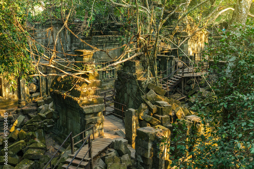 Canvas Print Beng Mealea temple ruins surrounded by jungle near Siem Reap, Cambodia