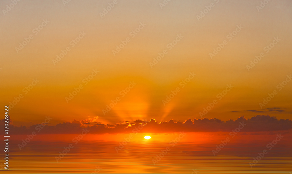 coucher de soleil sur mer, Etang-Salé, île de la Réunion 