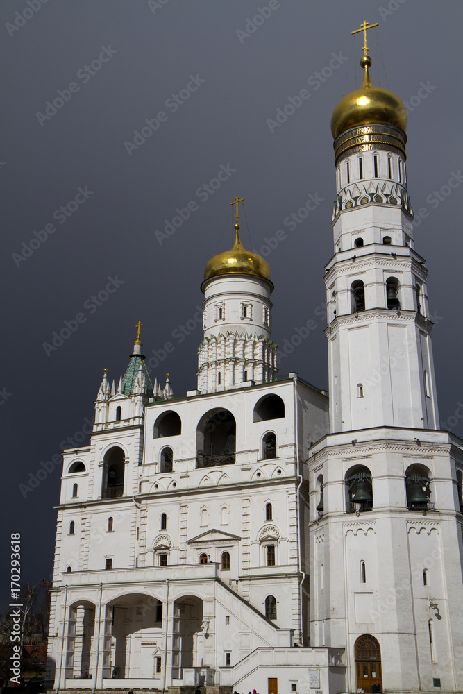 images of the churches in cathedral square inside the kremlin