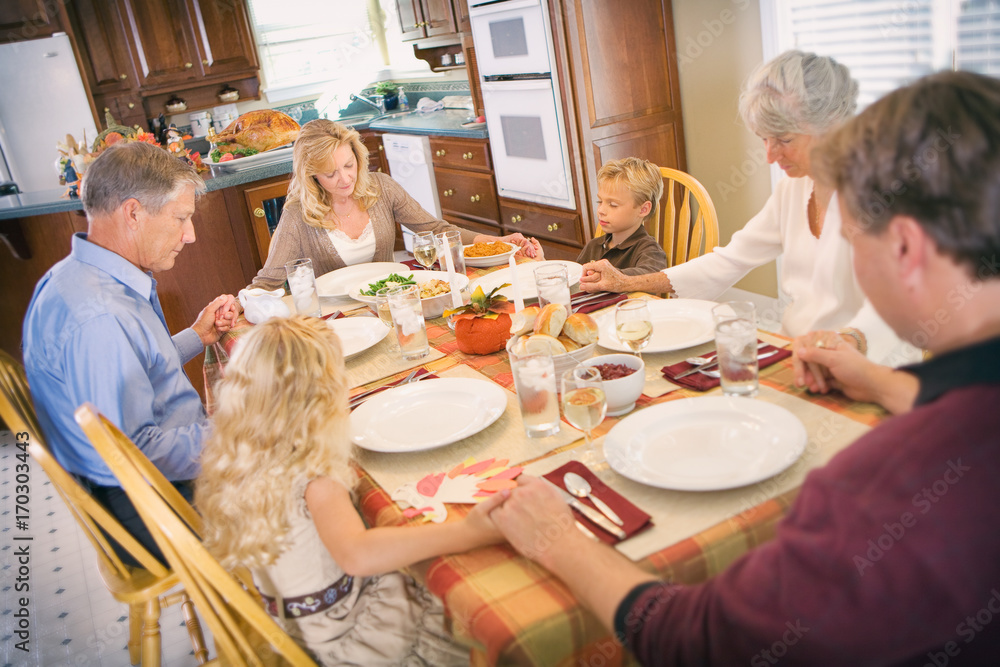 Thanksgiving: Family Has Blessing Before Thanksgiving Dinner Thanksgiving: Family Has Blessing Before Thanksgiving Dinner