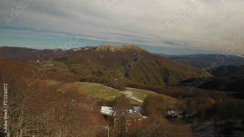 Montagna con drone