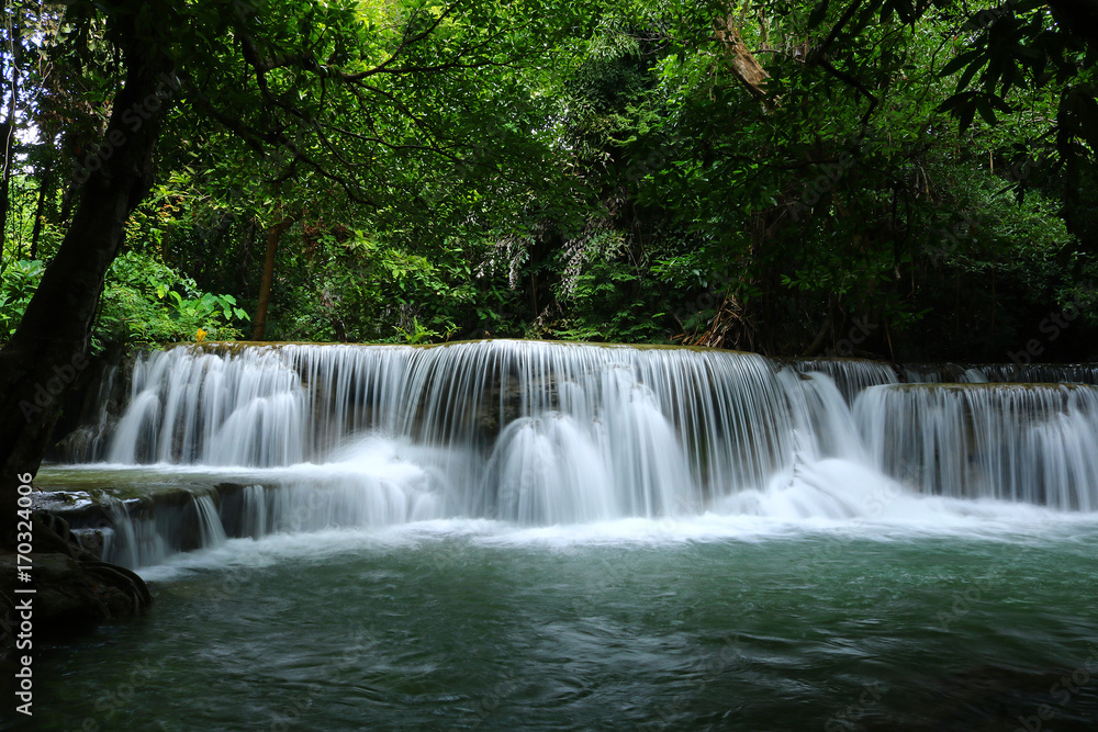 Obraz premium Waterfall in deep forest, Thailand