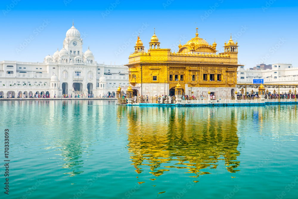 Fototapeta premium Golden Temple