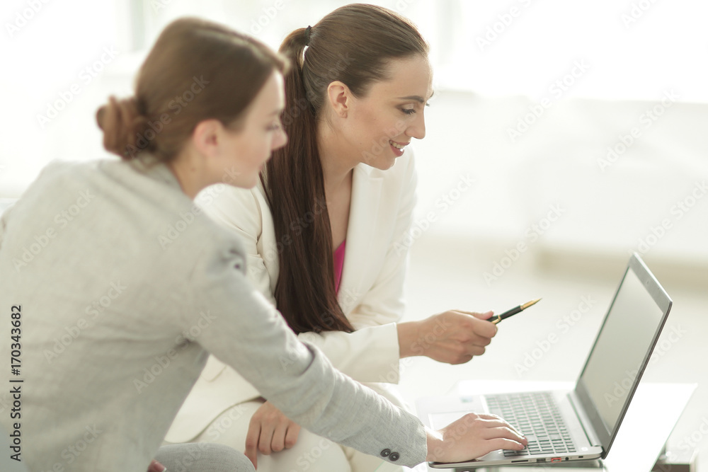 women designer and the client women designer and the client