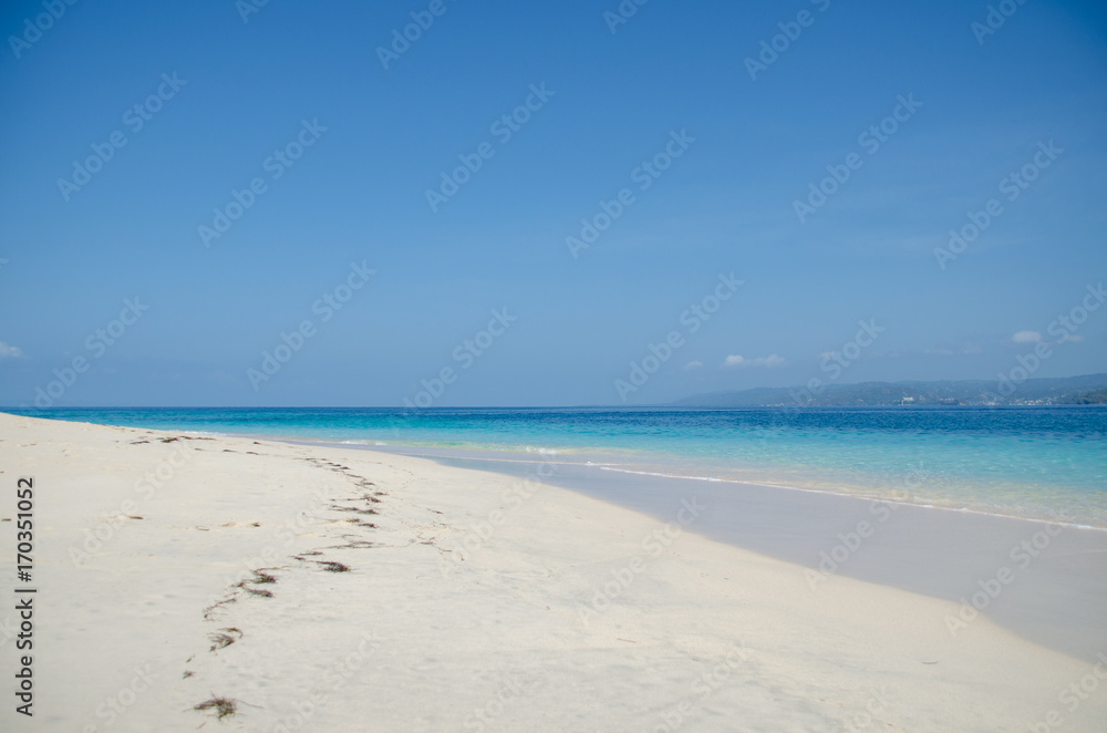Fototapeta premium Weißer Sandstrand