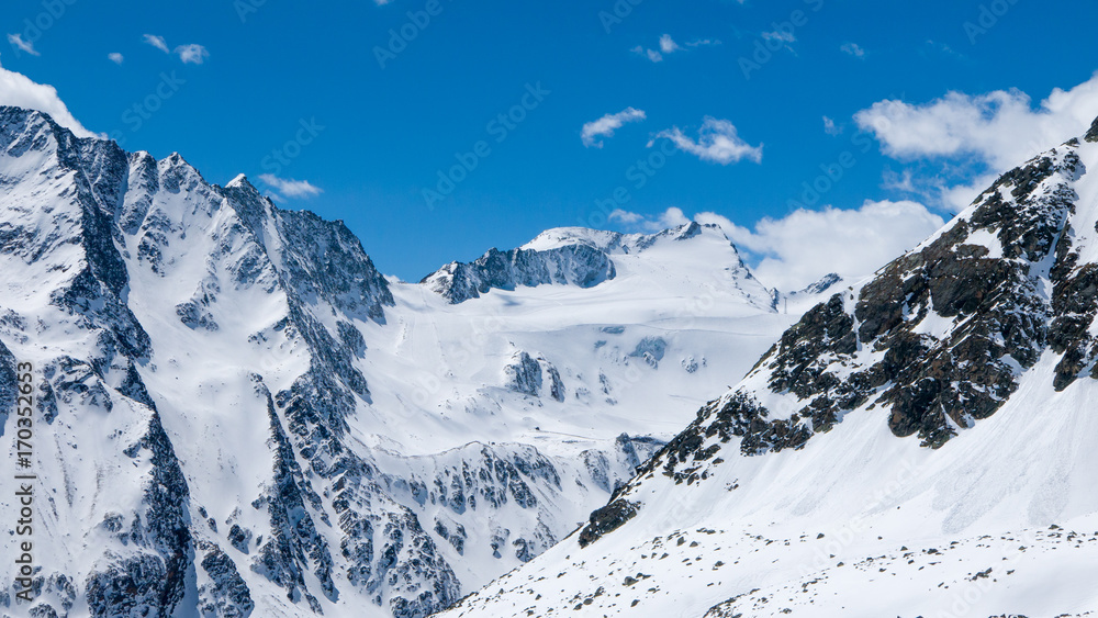 Fototapeta premium Winter landscape in Austrian Alps