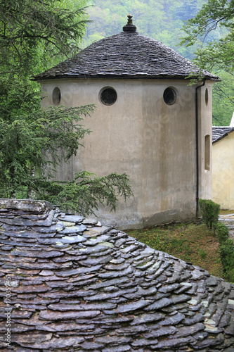 Sanctuaire. Mont Sacré de Varallo Sesia. Italie. / Sanctuary. Sacro Monte di Varallo Sesia. Italy. photo