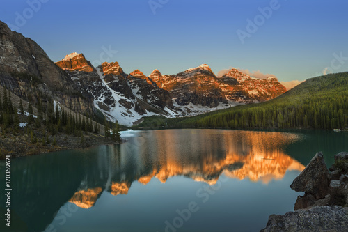 Moraine Lake Sunrise © David