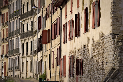 façade Bayonne