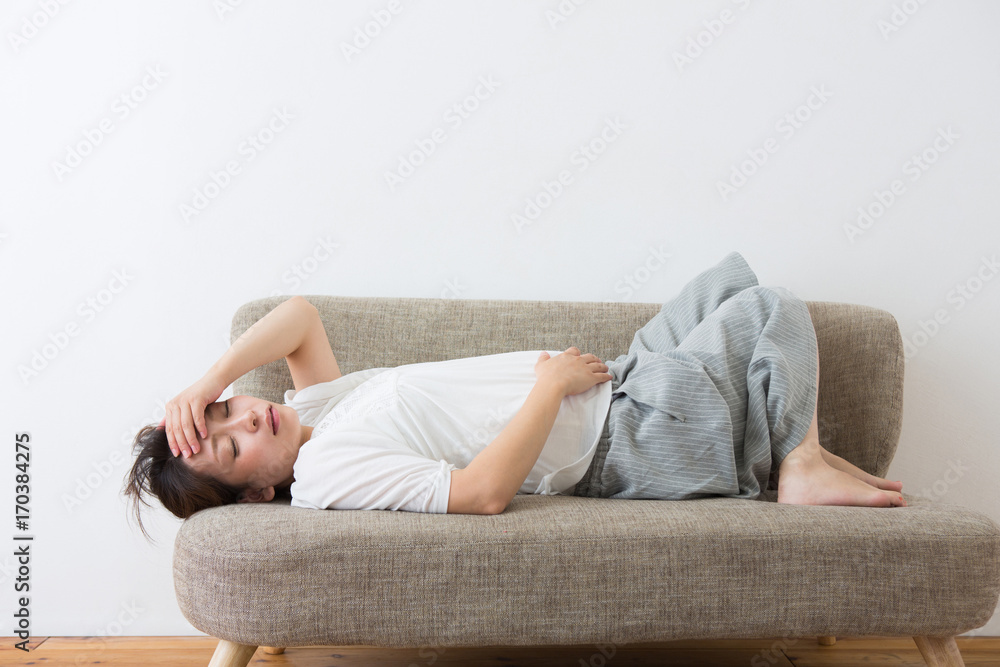 倒れる妊婦さん 倒れる妊婦さん