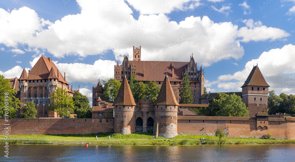 Naklejka premium Teutonic castle in Malbork, Poland