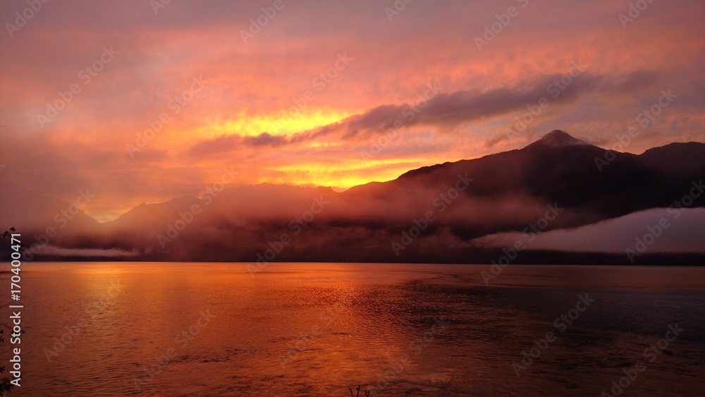 Amanecer Cerro Ballena, Region De Los Lagos Amanecer Cerro Ballena, Region De Los Lagos