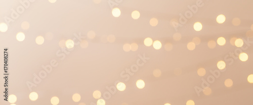 banner med julgransbelysning ofokuserat i bakgrunden med utrymme för egen text photo
