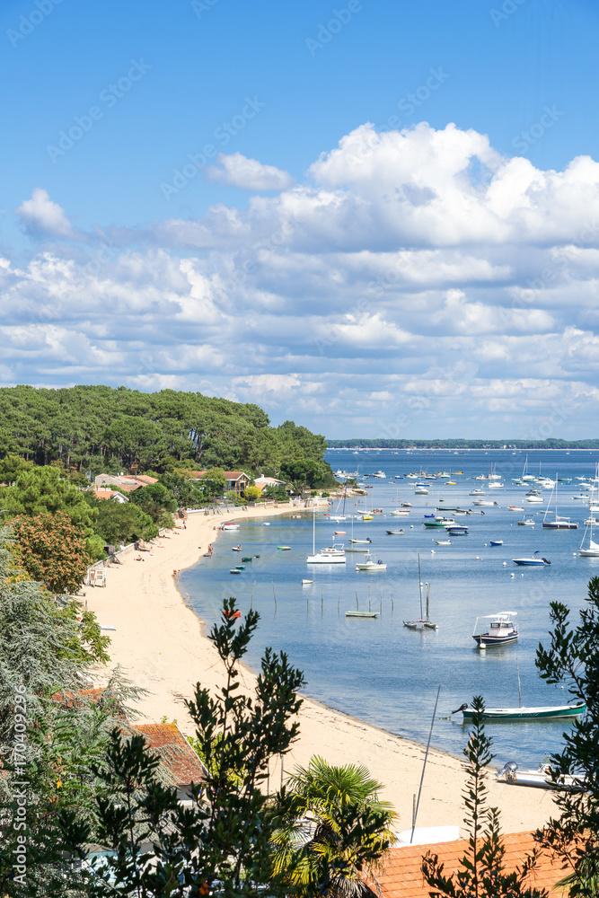 Obraz premium BASSIN D'ARCACHON (France), la Pointe aux Chevaux sur la presqu'île du Cap Ferret