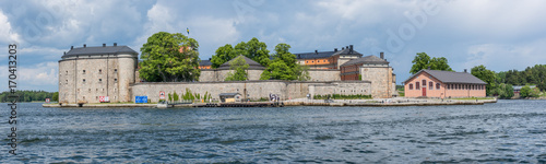 Vaxholms Fästning ligger på en egen liten ö i sundet mellan Vaxholm och Rindö photo