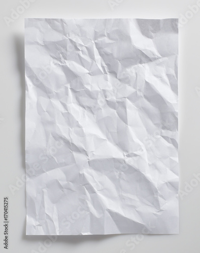 Zerknuttertes Papier