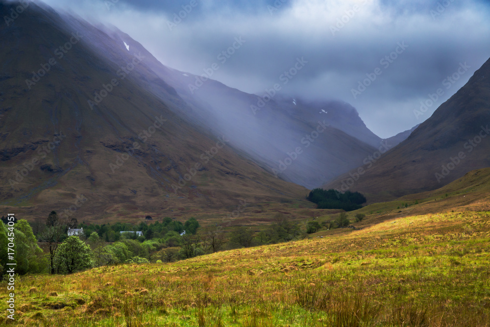 Fototapeta premium A Place to Live - Glencoe in Scotland