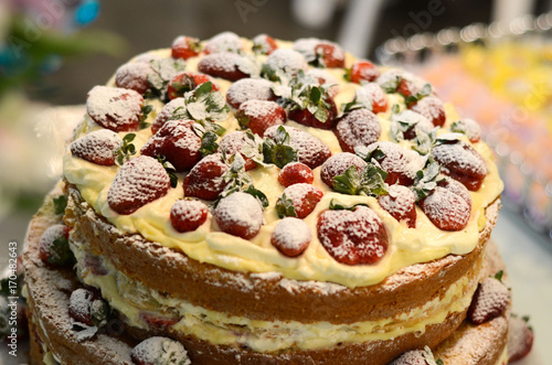 Wallpaper Mural Strawberry Cake Torontodigital.ca