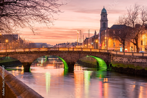 Leinwand Poster River Liffey Dublin Ireland