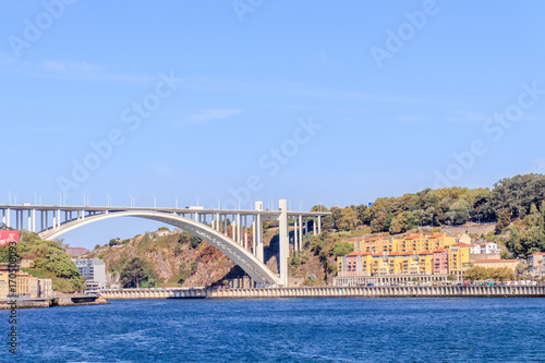 Vista da Ponte da Arrábida no Porto